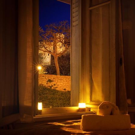 카르카손 Le Pied A Terre De La Cite - Parking Au Pied De La Cite 아파트 객실 사진