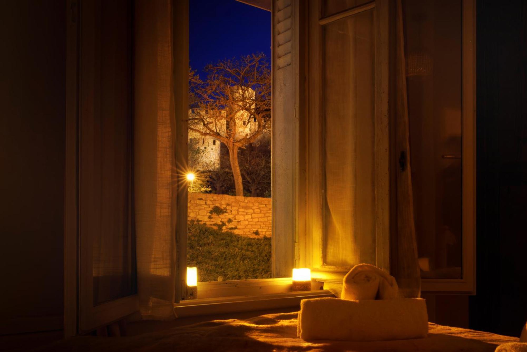 카르카손 Le Pied A Terre De La Cite - Parking Au Pied De La Cite 아파트 객실 사진